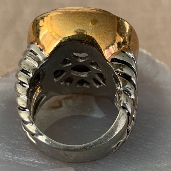 18K GE Gold and Silver Crystal Vintage Cocktail Ring - Picture 4 of 10
